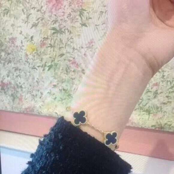 Authentic Van Cleef & Arpels Vintage Alhambra 18K Yellow Gold Bracelet